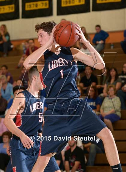 Thumbnail 2 in Liberty Christian vs. Paradise Adventist Academy (CIF NS D6 Final) photogallery.