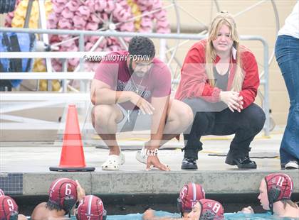 Thumbnail 2 in Patriot vs Savanna photogallery.