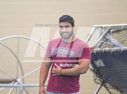 Thumbnail 2 in Patriot vs Savanna photogallery.