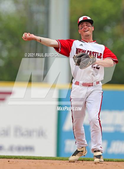 Thumbnail 3 in New Castle vs. Wyoming Area (PIAA 4A Championship) photogallery.