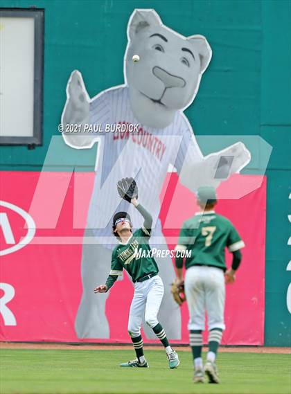 Thumbnail 1 in New Castle vs. Wyoming Area (PIAA 4A Championship) photogallery.