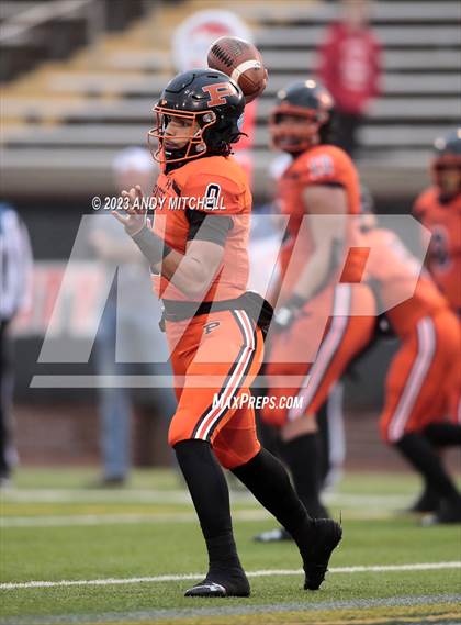 Thumbnail 3 in McKenzie vs South Pittsburg (TSSAA Division I 1A Final) photogallery.