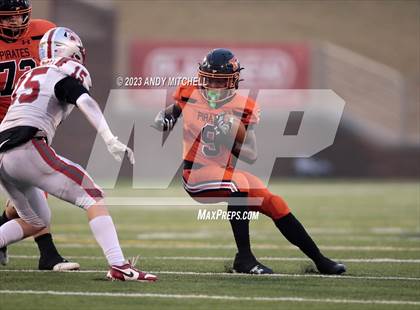 Thumbnail 3 in McKenzie vs South Pittsburg (TSSAA Division I 1A Final) photogallery.