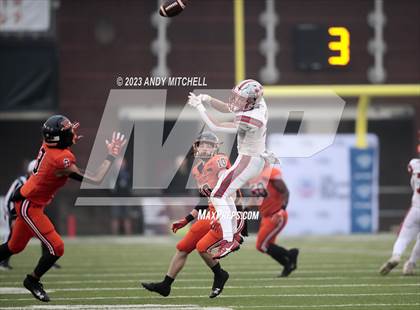 Thumbnail 3 in McKenzie vs South Pittsburg (TSSAA Division I 1A Final) photogallery.