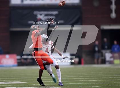 Thumbnail 2 in McKenzie vs South Pittsburg (TSSAA Division I 1A Final) photogallery.