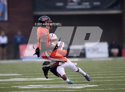 Thumbnail 2 in McKenzie vs South Pittsburg (TSSAA Division I 1A Final) photogallery.
