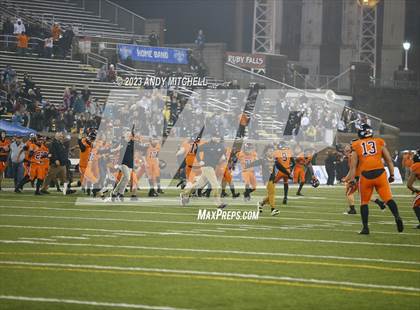 Thumbnail 1 in McKenzie vs South Pittsburg (TSSAA Division I 1A Final) photogallery.