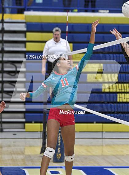 Thumbnail 3 in Valencia vs Cottonwood Classical Prep (Tournament of Champions at Santa Fe High) photogallery.
