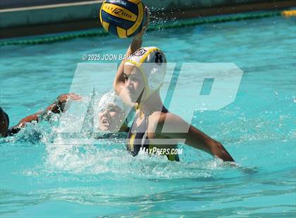 Thumbnail 2 in JV: Carlmont vs Lick-Wilmerding (Battle of the Bay) photogallery.