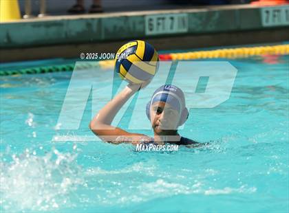 Thumbnail 1 in JV: Carlmont vs Lick-Wilmerding (Battle of the Bay) photogallery.