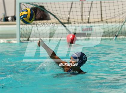 Thumbnail 1 in JV: Carlmont vs Lick-Wilmerding (Battle of the Bay) photogallery.
