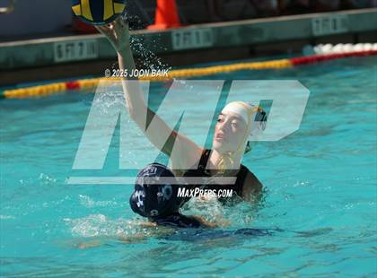 Thumbnail 2 in JV: Carlmont vs Lick-Wilmerding (Battle of the Bay) photogallery.
