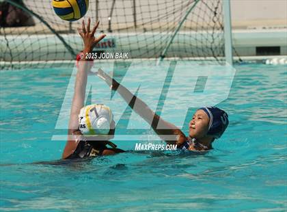 Thumbnail 1 in JV: Carlmont vs Lick-Wilmerding (Battle of the Bay) photogallery.