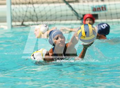 Thumbnail 1 in JV: Carlmont vs Lick-Wilmerding (Battle of the Bay) photogallery.