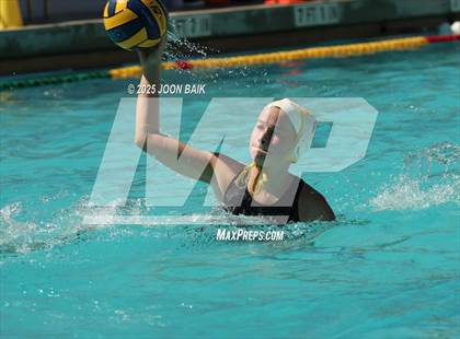 Thumbnail 2 in JV: Carlmont vs Lick-Wilmerding (Battle of the Bay) photogallery.