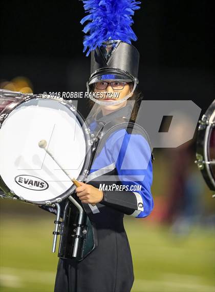 Thumbnail 2 in Krum vs. Pleasant Grove photogallery.