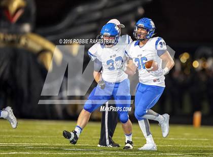 Thumbnail 2 in Krum vs. Pleasant Grove photogallery.