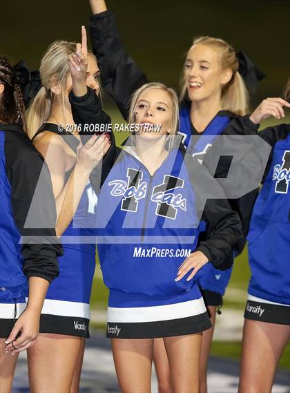 Thumbnail 2 in Krum vs. Pleasant Grove photogallery.
