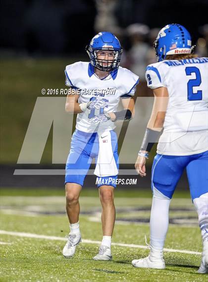 Thumbnail 2 in Krum vs. Pleasant Grove photogallery.