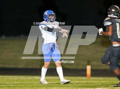Thumbnail 2 in Krum vs. Pleasant Grove photogallery.