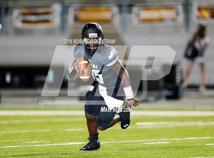 Thumbnail 3 in Krum vs. Pleasant Grove photogallery.