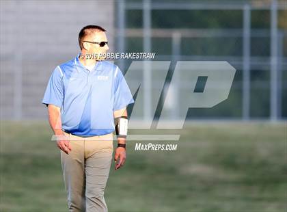 Thumbnail 2 in Krum vs. Pleasant Grove photogallery.