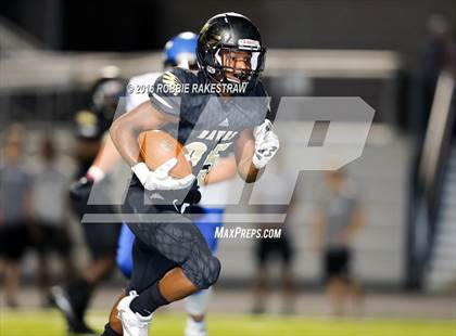 Thumbnail 3 in Krum vs. Pleasant Grove photogallery.