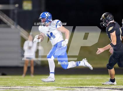 Thumbnail 3 in Krum vs. Pleasant Grove photogallery.