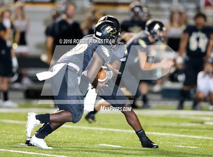 Thumbnail 2 in Krum vs. Pleasant Grove photogallery.