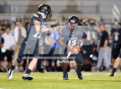 Thumbnail 2 in Krum vs. Pleasant Grove photogallery.