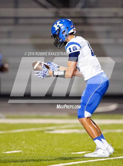 Thumbnail 3 in Krum vs. Pleasant Grove photogallery.