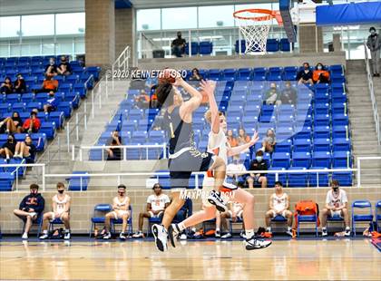 Thumbnail 1 in O'Connor @ Brandeis photogallery.