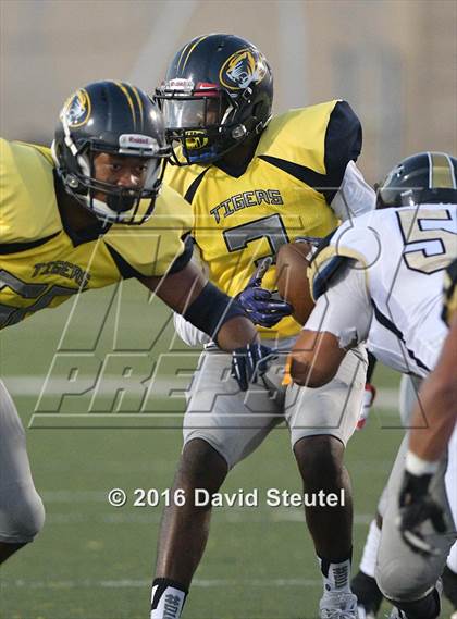 Thumbnail 1 in American Canyon @ Inderkum photogallery.