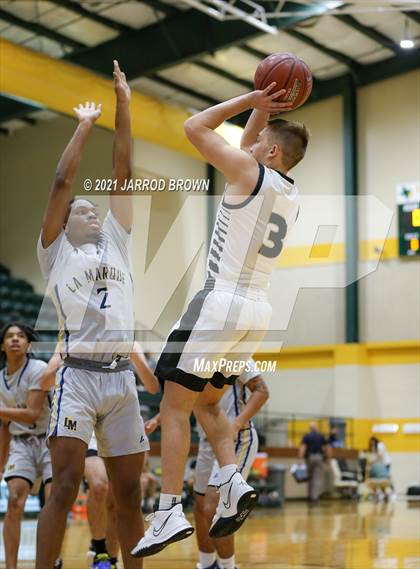 Thumbnail 2 in La Marque vs. Danbury photogallery.