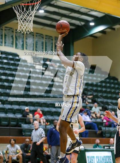 Thumbnail 2 in La Marque vs. Danbury photogallery.