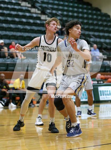 Thumbnail 1 in La Marque vs. Danbury photogallery.