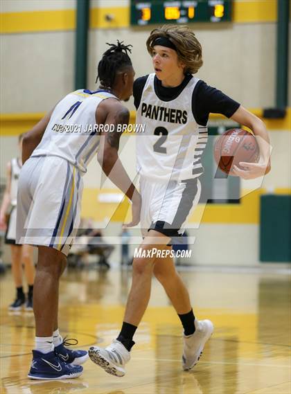 Thumbnail 3 in La Marque vs. Danbury photogallery.