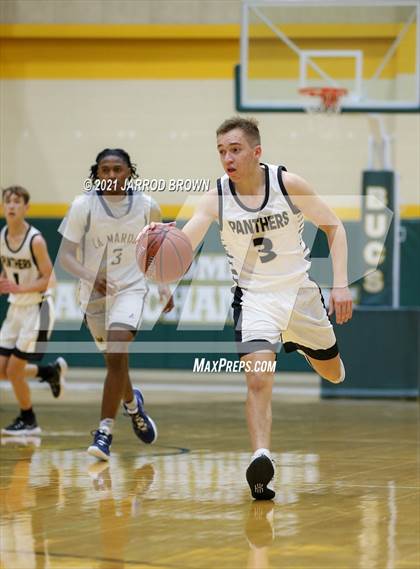 Thumbnail 1 in La Marque vs. Danbury photogallery.