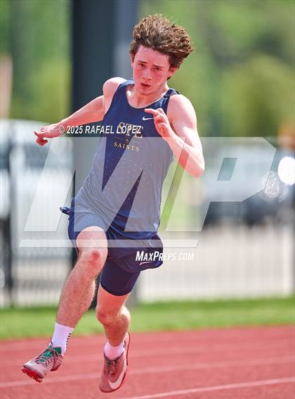 Thumbnail 1 in Northland Christian Relays (200M) photogallery.
