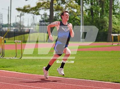 Thumbnail 3 in Northland Christian Relays (200M) photogallery.