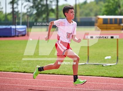 Thumbnail 2 in Northland Christian Relays (200M) photogallery.