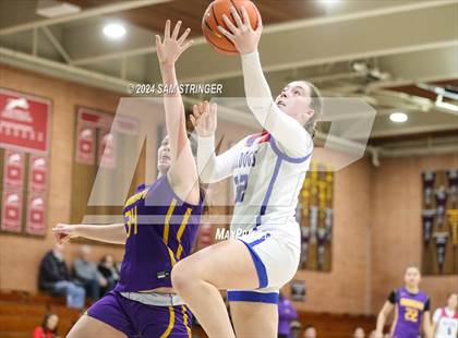 Thumbnail 2 in Archbishop Riordan vs. Folsom (Ionescu Showcase) photogallery.