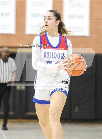 Thumbnail 1 in Archbishop Riordan vs. Folsom (Ionescu Showcase) photogallery.