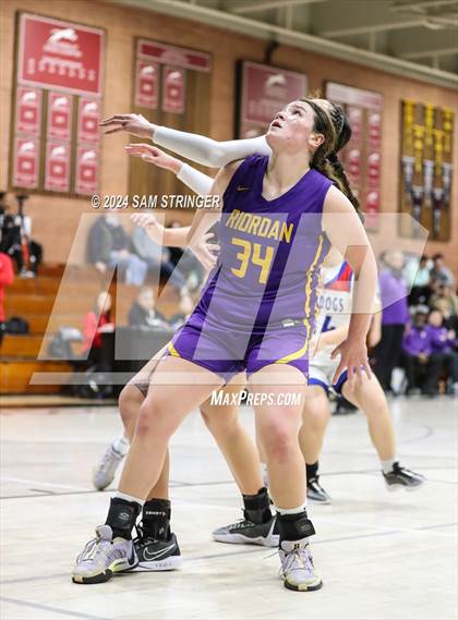 Thumbnail 3 in Archbishop Riordan vs. Folsom (Ionescu Showcase) photogallery.