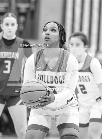 Thumbnail 1 in Archbishop Riordan vs. Folsom (Ionescu Showcase) photogallery.