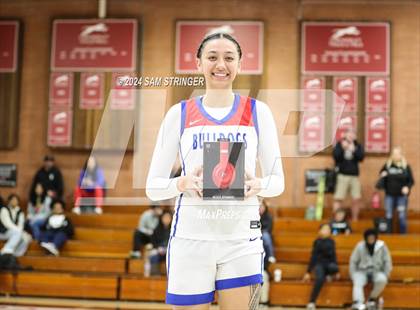 Thumbnail 2 in Archbishop Riordan vs. Folsom (Ionescu Showcase) photogallery.