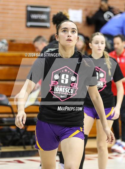 Thumbnail 1 in Archbishop Riordan vs. Folsom (Ionescu Showcase) photogallery.