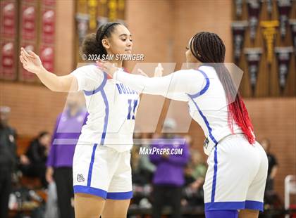 Thumbnail 1 in Archbishop Riordan vs. Folsom (Ionescu Showcase) photogallery.
