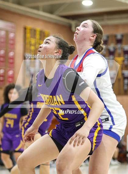 Thumbnail 3 in Archbishop Riordan vs. Folsom (Ionescu Showcase) photogallery.