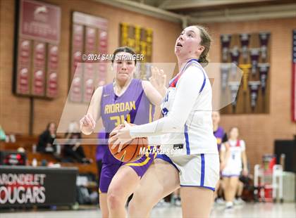 Thumbnail 1 in Archbishop Riordan vs. Folsom (Ionescu Showcase) photogallery.